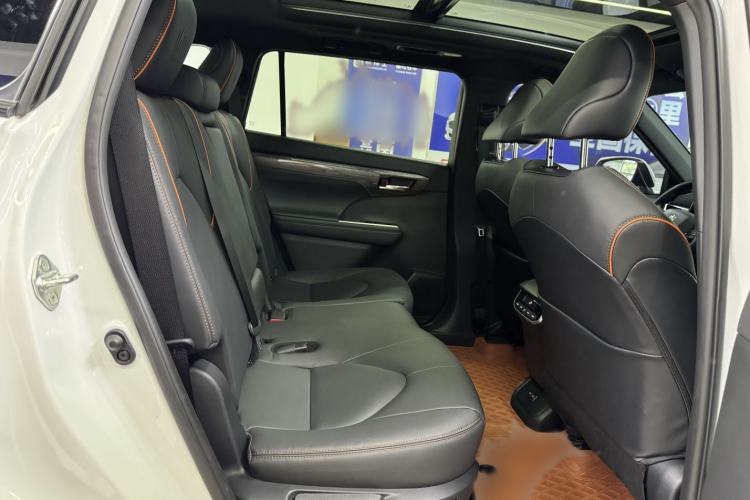 Used Toyota Crown Kluger 2024 2.5L HEV Four-Wheel Drive Premium Edition Interior 11