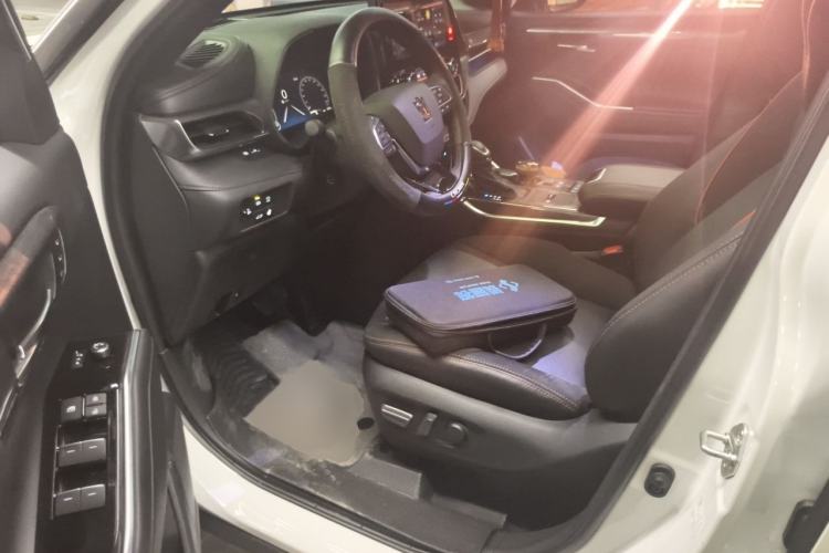 Used Toyota Crown Kluger 2024 2.5L HEV Four-Wheel Drive Flagship Edition Interior 3