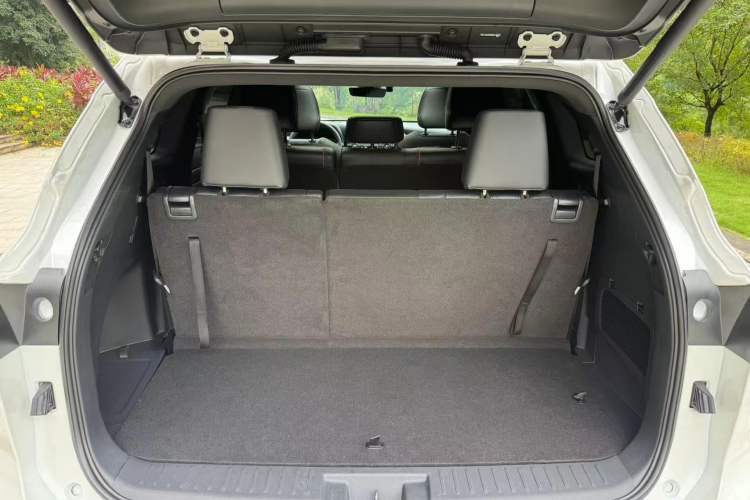 Used Toyota Crown Kluger 2024 2.5L HEV Four-Wheel Drive Premium Edition Interior 5