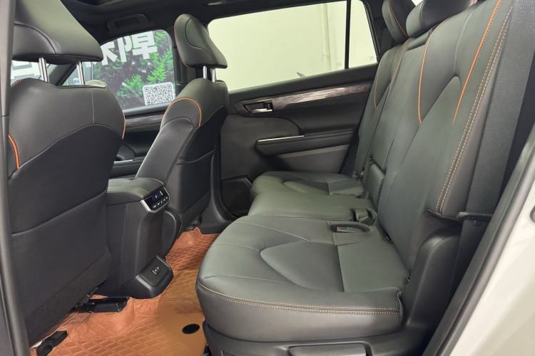 Used Toyota Crown Kluger 2024 2.5L HEV Four-Wheel Drive Premium Edition Interior 6