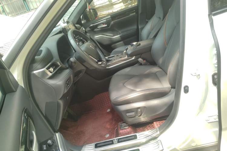 Used Toyota Crown Kluger 2024 2.5L HEV Four-Wheel Drive Luxury Edition Left Front Seat