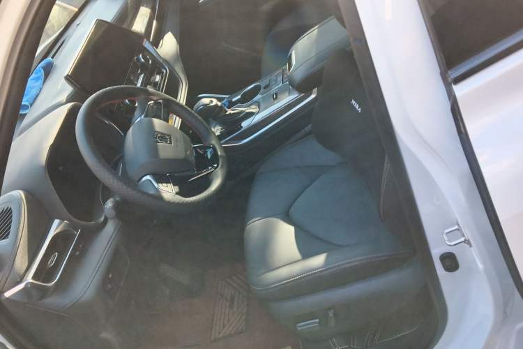 Used Toyota Crown Kluger 2024 2.5L HEV Four-Wheel Drive Luxury Edition Left Front Seat