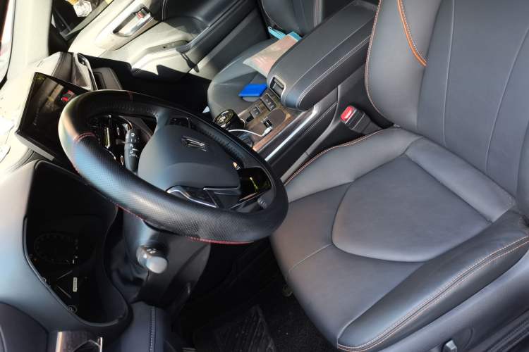 Used Toyota Crown Kluger 2024 2.5L HEV Four-Wheel Drive Premium Edition Left Front Seat