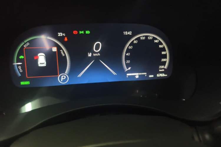Used Toyota Crown Kluger 2024 2.5L HEV Four-Wheel Drive Flagship Edition Odometer Close Up