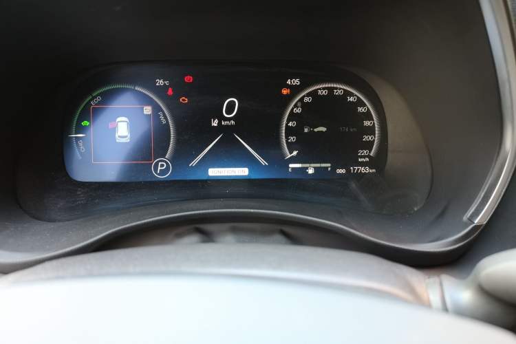 Used Toyota Crown Kluger 2024 2.5L HEV Four-Wheel Drive Premium Edition Odometer Close Up