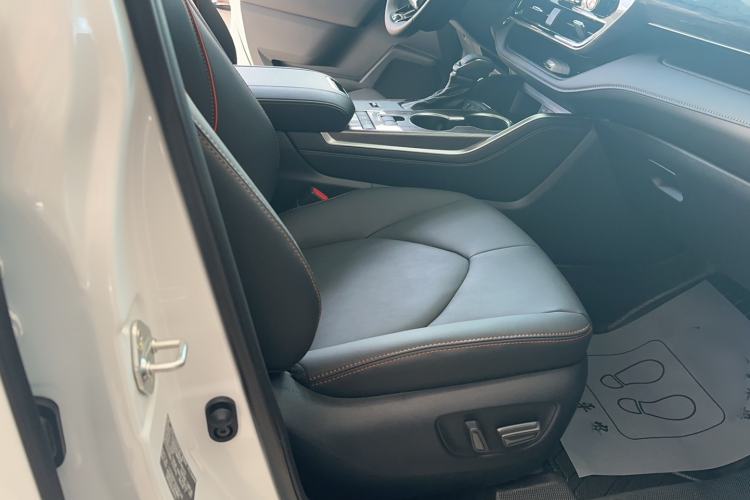 Used Toyota Crown Kluger 2024 2.5L HEV Four-Wheel Drive Premium Edition Right Front Seat