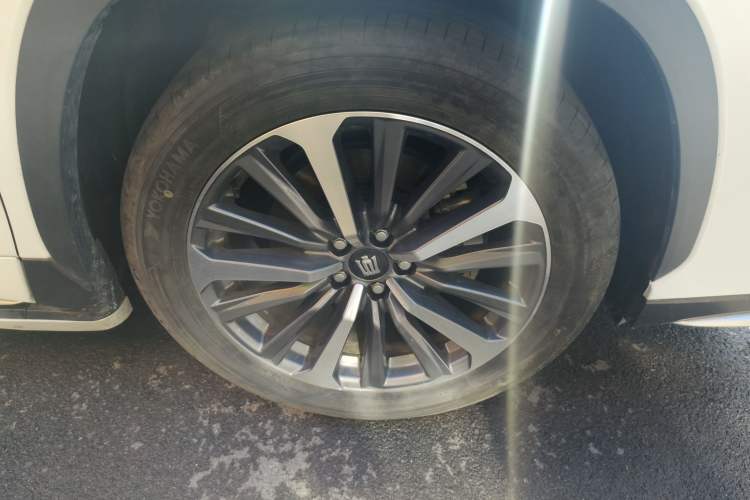 Used Toyota Crown Kluger 2024 2.5L HEV Four-Wheel Drive Premium Edition Right Front Wheel Hub