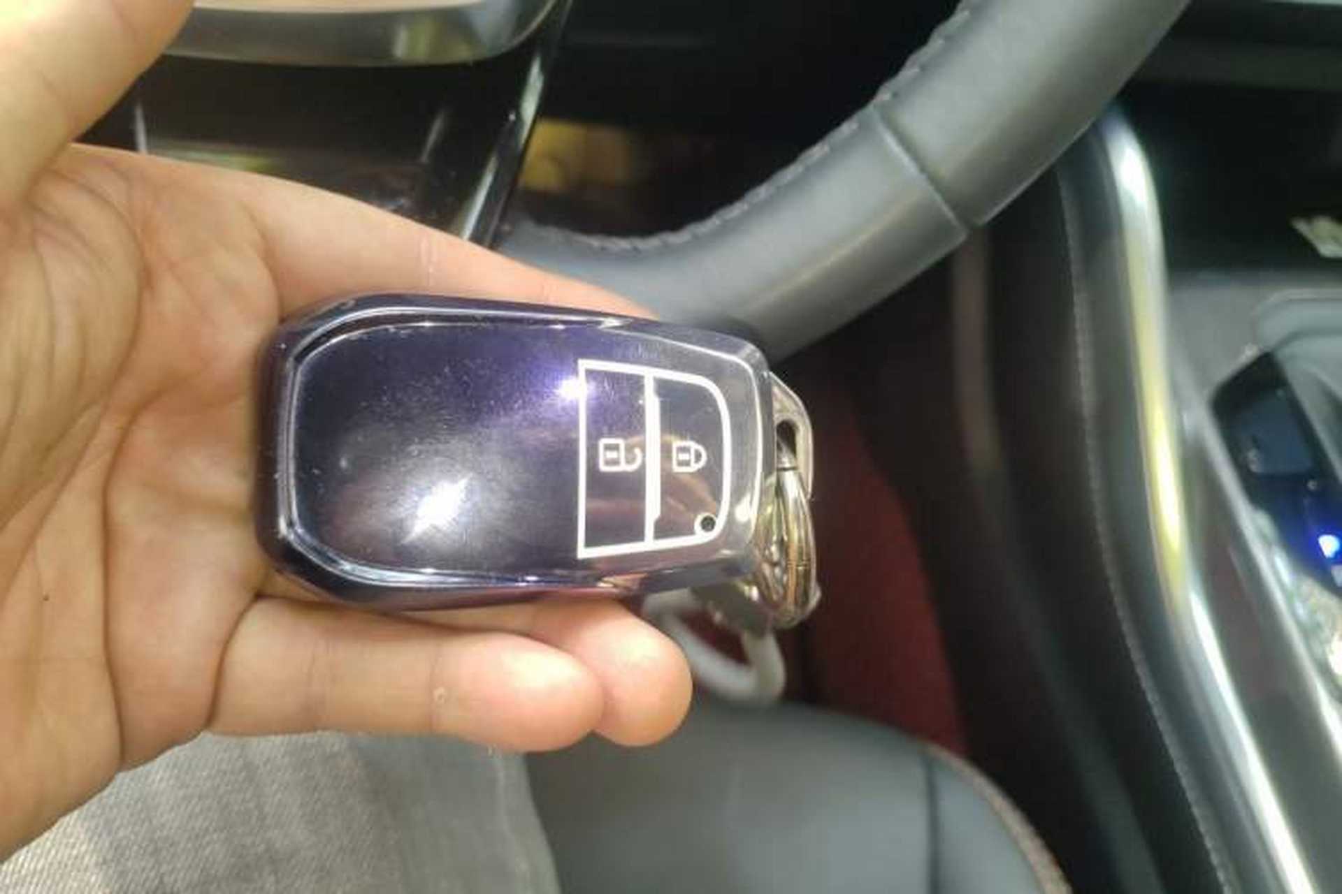 Used Toyota Crown Kluger 2024 2.5L HEV Four-Wheel Drive Luxury Edition Vehicle Key