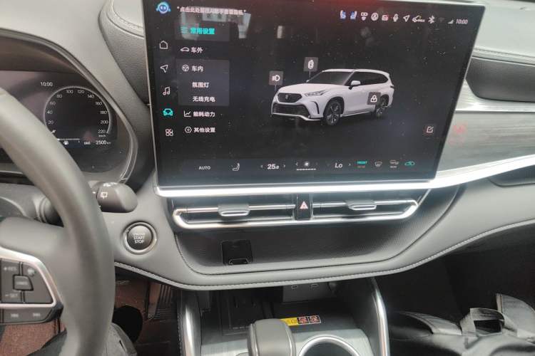 Used Toyota Crown Kluger 2026 Model 2.0T All-Wheel-Drive Dynamic Edition Audio And AC Panel