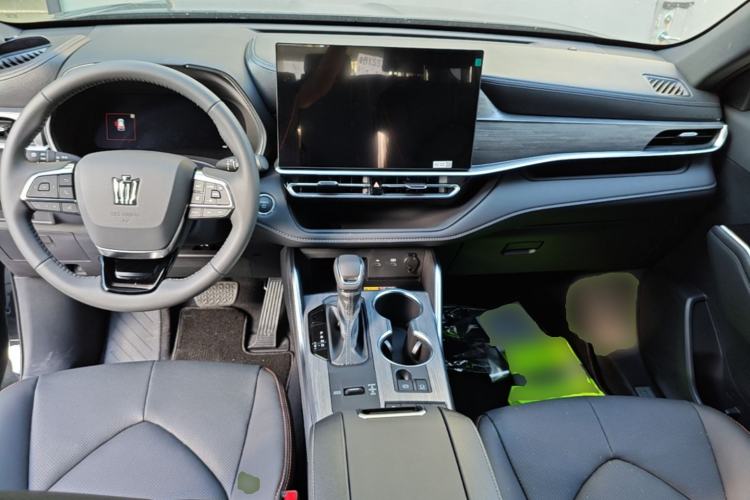 Used Toyota Crown Kluger 2026 Model 2.5L HEV All-Wheel-Drive Luxury Edition Center Console