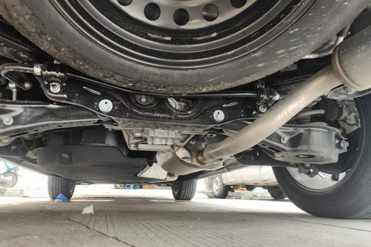 Used Toyota Crown Kluger 2026 Model 2.0T All-Wheel-Drive Dynamic Edition Chassis Rear