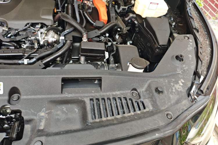 Used Toyota Crown Kluger 2026 Model 2.5L HEV All-Wheel-Drive Prestige Edition Engine Bay Left