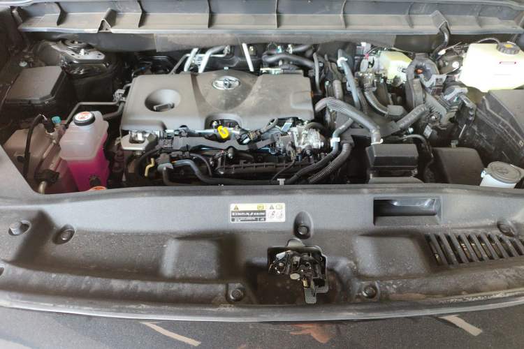 Used Toyota Crown Kluger 2026 Model 2.5L HEV Two-Wheel-Drive Luxury Edition Engine Bay
