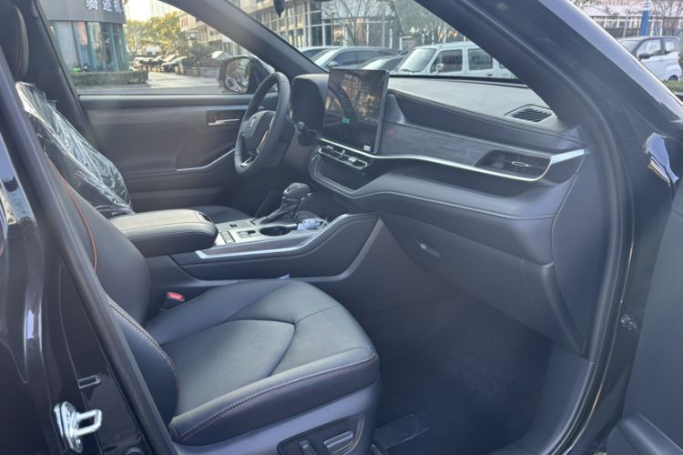 Used Toyota Crown Kluger 2026 Model 2.5L HEV All-Wheel-Drive Luxury Edition Interior 5