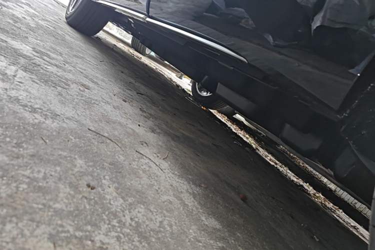 Used Toyota Crown Kluger 2026 Model 2.5L HEV All-Wheel-Drive Prestige Edition Left Side Sill