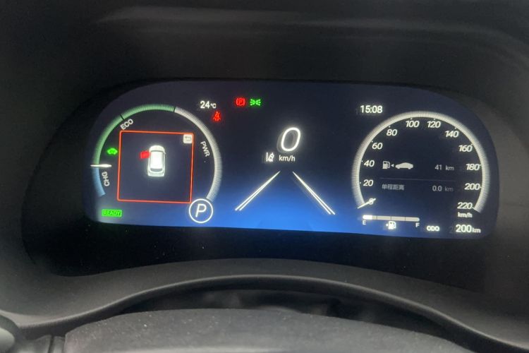 Used Toyota Crown Kluger 2026 Model 2.5L HEV All-Wheel-Drive Flagship Edition Odometer Close Up