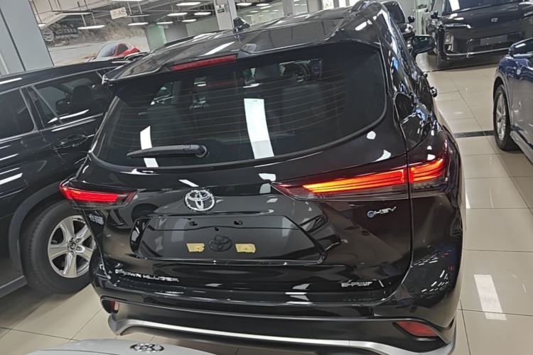 Used Toyota Crown Kluger 2026 Model 2.5L HEV All-Wheel-Drive Luxury Edition Rear