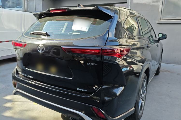 Used Toyota Crown Kluger 2026 Model 2.5L HEV All-Wheel-Drive Luxury Edition Rear Right 45 Deg