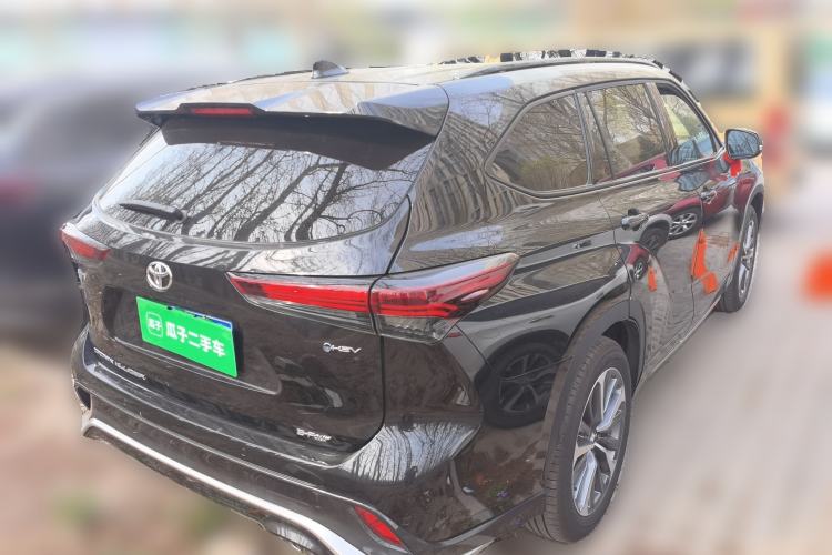 Used Toyota Crown Kluger 2026 Model 2.5L HEV All-Wheel-Drive Prestige Edition Rear Right 45 Deg