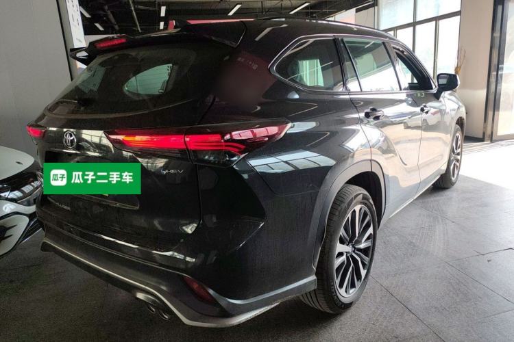 Used Toyota Crown Kluger 2026 Model 2.5L HEV Two-Wheel-Drive Luxury Edition Rear Right 45 Deg
