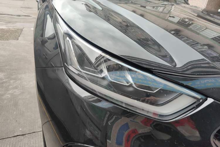 Used Toyota Crown Kluger 2026 Model 2.0T All-Wheel-Drive Dynamic Edition Right Front Headlight