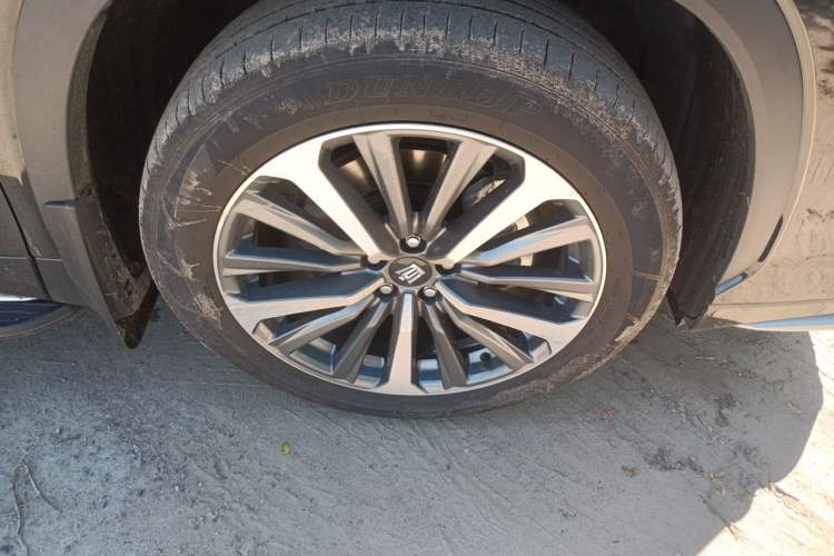 Used Toyota Crown Kluger 2026 Model 2.5L HEV All-Wheel-Drive Flagship Edition Right Front Wheel Hub