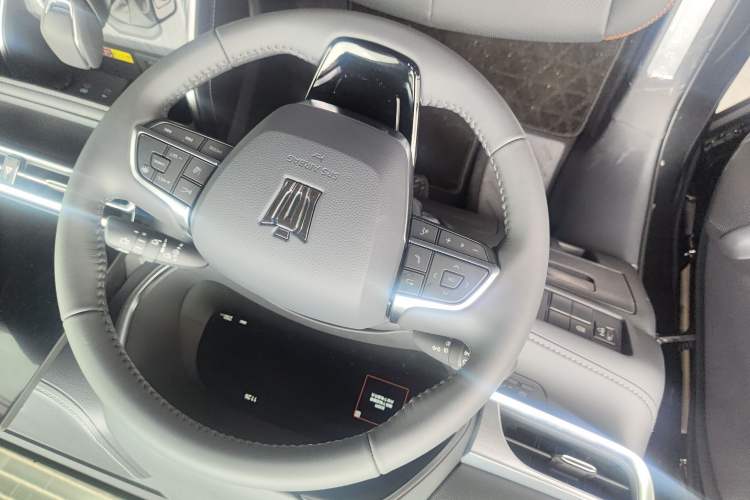 Used Toyota Crown Kluger 2026 Model 2.5L HEV All-Wheel-Drive Luxury Edition Steering Wheel