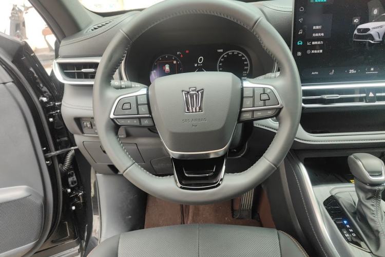 Used Toyota Crown Kluger 2026 Model 2.0T All-Wheel-Drive Dynamic Edition Steering Wheel