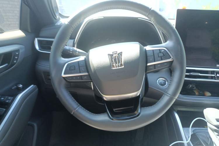 Used Toyota Crown Kluger 2026 Model 2.5L HEV All-Wheel-Drive Flagship Edition Steering Wheel