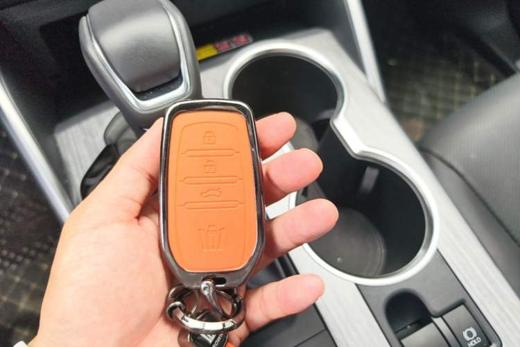 Used Toyota Crown Kluger 2026 Model 2.5L HEV All-Wheel-Drive Prestige Edition Vehicle Key