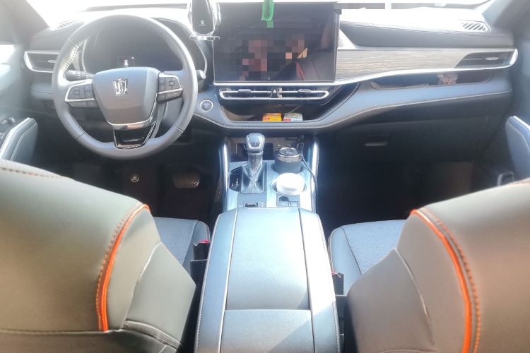 Used Toyota Crown Kluger 2026 Model 2.5L HEV All-Wheel-Drive Prestige Edition Center Console