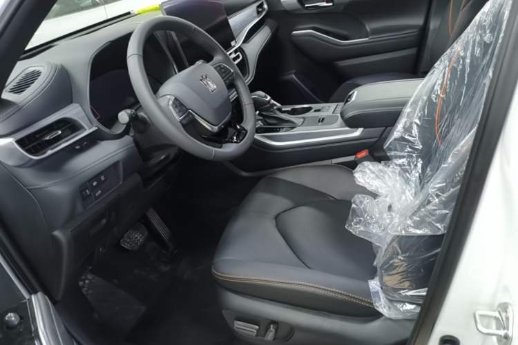 Used Toyota Crown Kluger 2026 Model 2.5L HEV All-Wheel-Drive Prestige Edition Left Front Seat