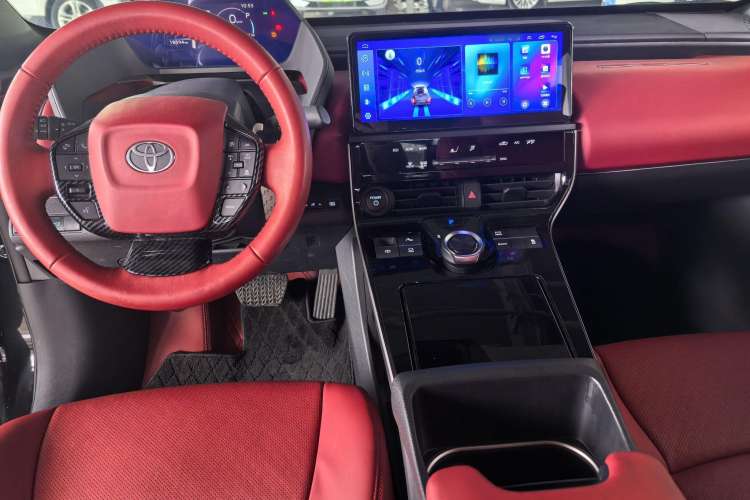 Used Toyota FAW bZ4X 2022 Two-Wheel-Drive Elite JOY Edition Interior 1