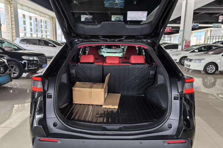 Used Toyota FAW bZ4X 2022 Two-Wheel-Drive Elite JOY Edition Interior 4
