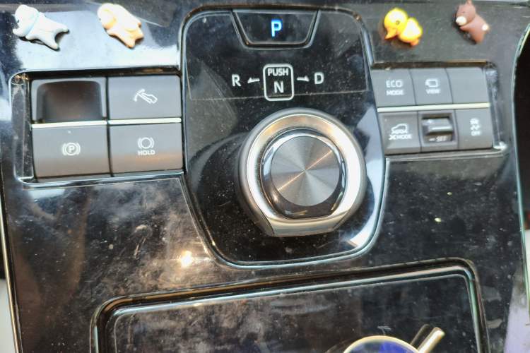 Used Toyota FAW bZ4X 2022 Four-Wheel-Drive High-Performance PRO Edition Gear Lever