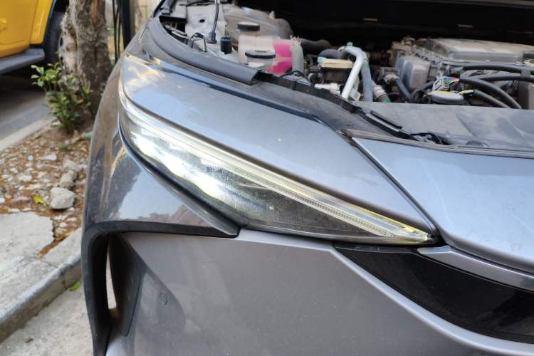Used Toyota FAW bZ4X 2022 Four-Wheel-Drive High-Performance PRO Edition Right Front Headlight