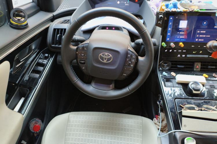 Used Toyota FAW bZ4X 2022 Four-Wheel-Drive High-Performance PRO Edition Steering Wheel