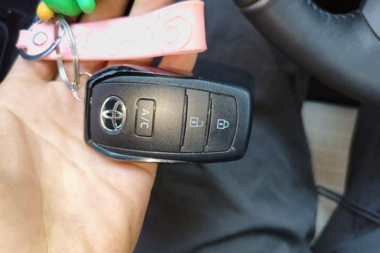 Used Toyota FAW bZ4X 2022 Four-Wheel-Drive High-Performance PRO Edition Vehicle Key
