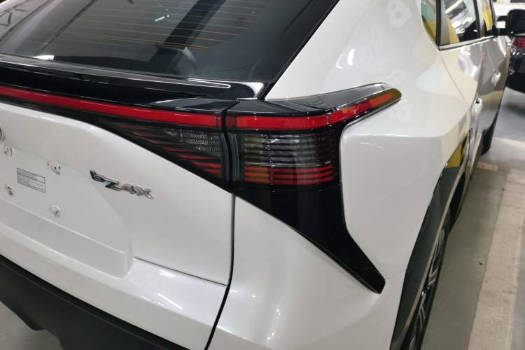 Used Toyota FAW bZ4X 2022 Two-Wheel-Drive Long-Range JOY Edition Right Rear Taillight