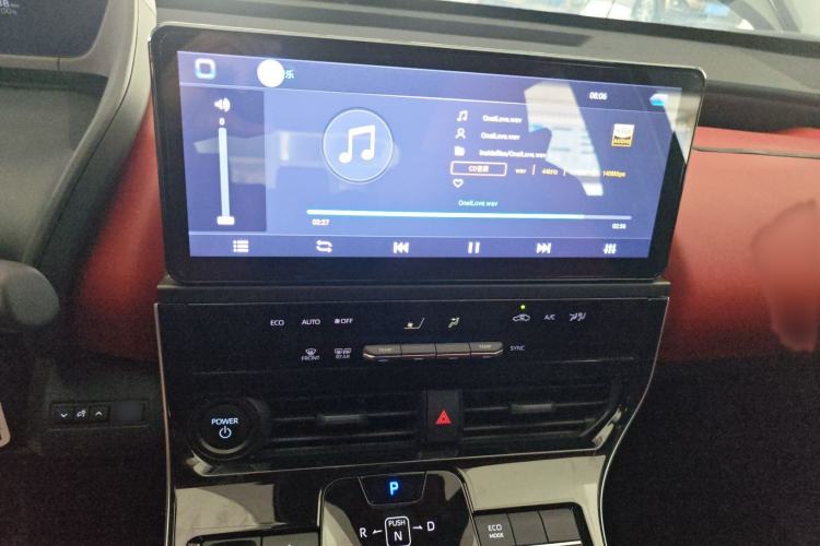Used Toyota FAW bZ4X 2022 Two-Wheel-Drive Elite JOY Edition Audio And AC Panel