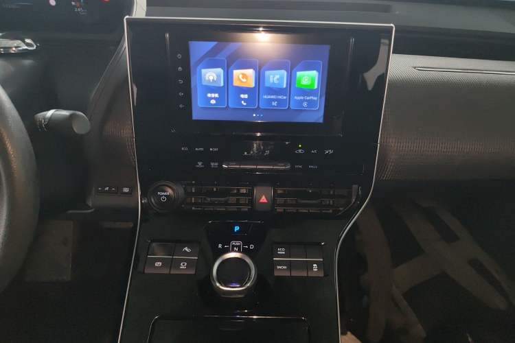 Used Toyota FAW bZ4X 2022 Two-Wheel-Drive Long-Range JOY Edition Audio And AC Panel