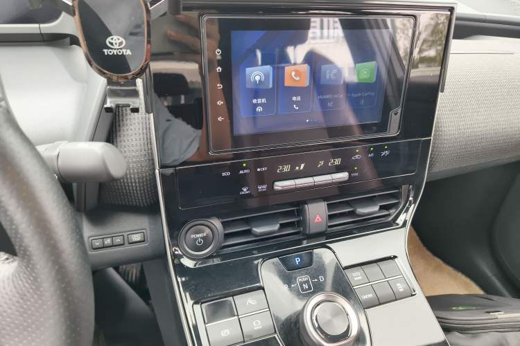 Used Toyota FAW bZ4X 2022 Four-Wheel-Drive High-Performance Premium Edition Audio And AC Panel