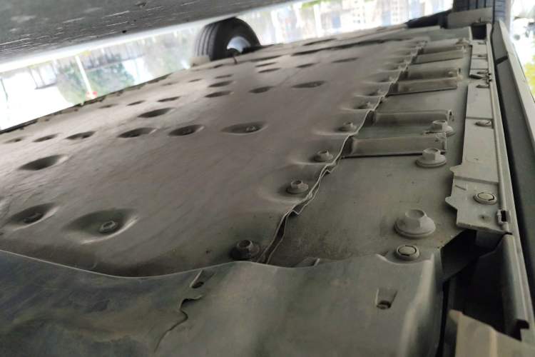 Used Toyota FAW bZ4X 2022 Two-Wheel-Drive Elite JOY Edition Chassis Front Right