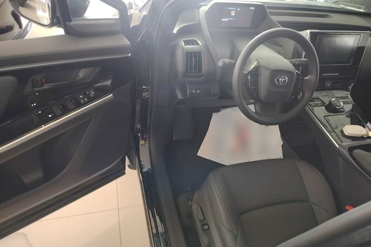 Used Toyota FAW bZ4X 2022 Two-Wheel-Drive Elite JOY Edition Driver Seat