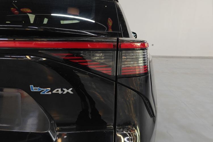 Used Toyota FAW bZ4X 2022 Two-Wheel-Drive Long-Range JOY Edition Exterior 2
