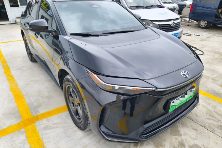 Used Toyota FAW bZ4X 2022 Four-Wheel-Drive High-Performance Premium Edition Exterior 2