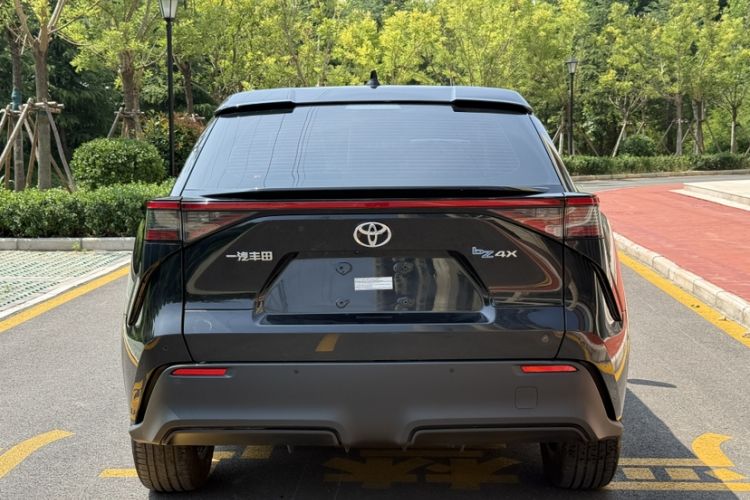 Used Toyota FAW bZ4X 2022 Two-Wheel-Drive Elite JOY Edition Exterior 9