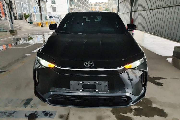 Used Toyota FAW bZ4X 2022 Two-Wheel-Drive Long-Range JOY Edition Front