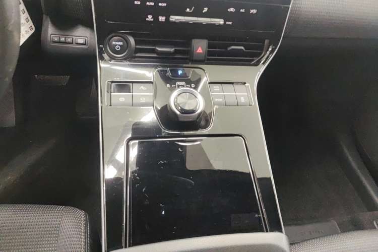 Used Toyota FAW bZ4X 2022 Two-Wheel-Drive Elite JOY Edition Gear Lever
