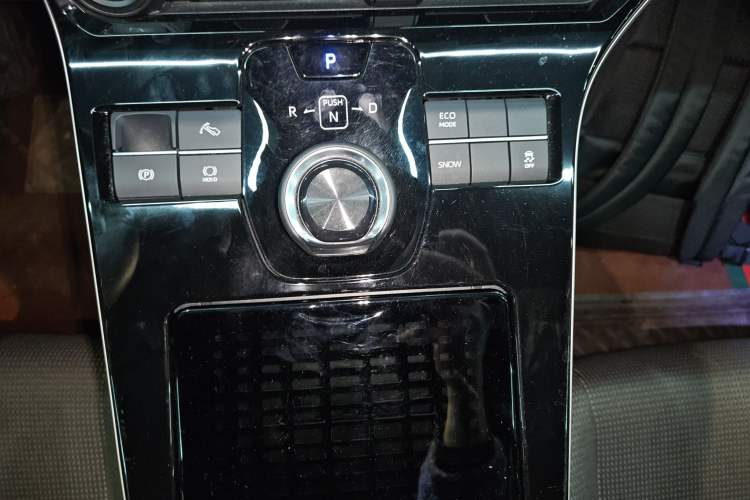 Used Toyota FAW bZ4X 2022 Two-Wheel-Drive Elite JOY Edition Gear Lever